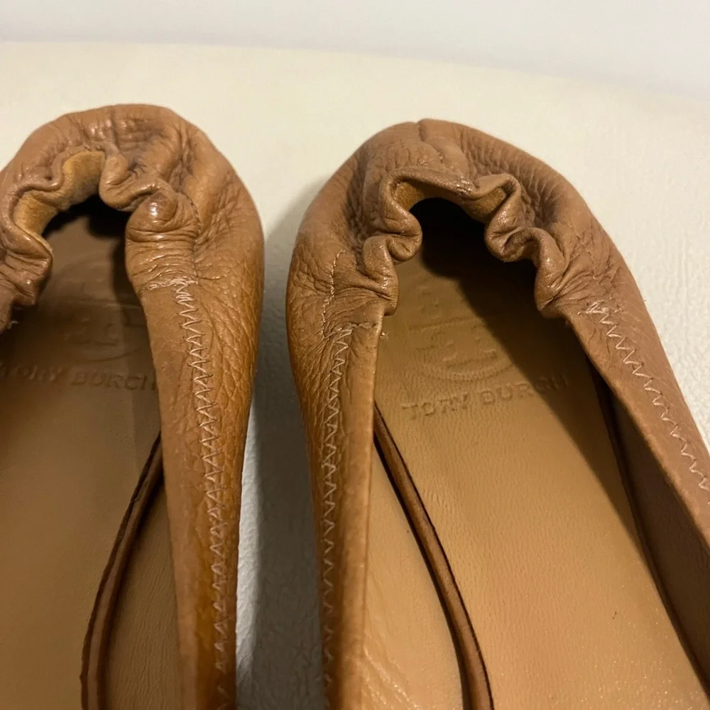 Tory Burch Reva Camel Classic Leather Slip-On Ballet Flats Women’s Size 7.5
